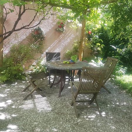 Gastezimmer Nahe Wesslinger See エクステリア 写真